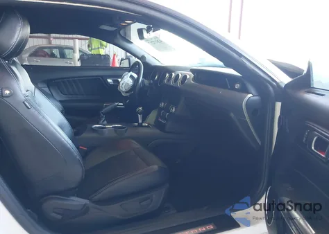 2020 Ford Mustang Ecoboost Premium Fastback z USA, uszkodzony, nr VIN 1FA6P8TH4L5118524